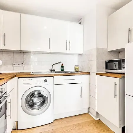Luxaway Apartment In Earls Court - Sleeps Up To 10 London Exterior foto