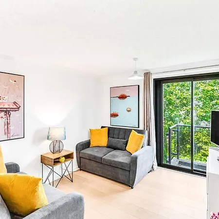 Luxaway Apartment In Earls Court - Sleeps Up To 10 London Exterior foto